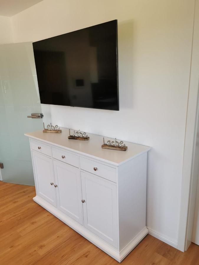Moderne Wohnung Mit Privatpool Бюзум Экстерьер фото