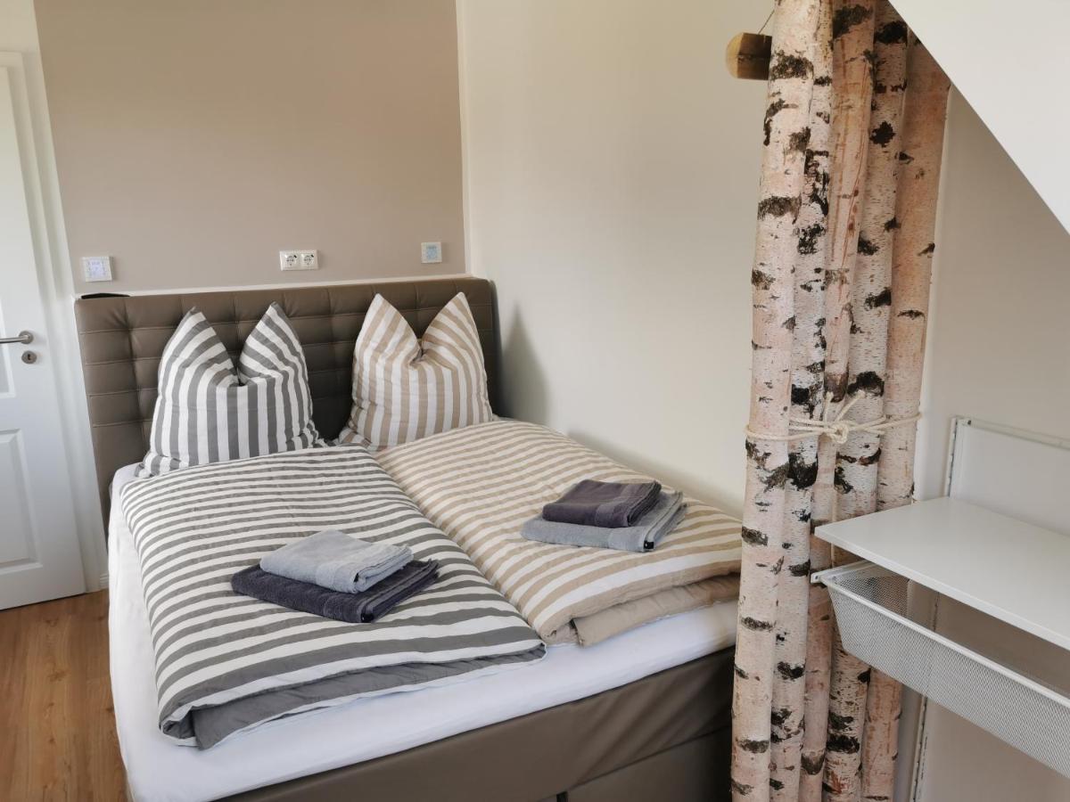 Moderne Wohnung Mit Privatpool Бюзум Экстерьер фото
